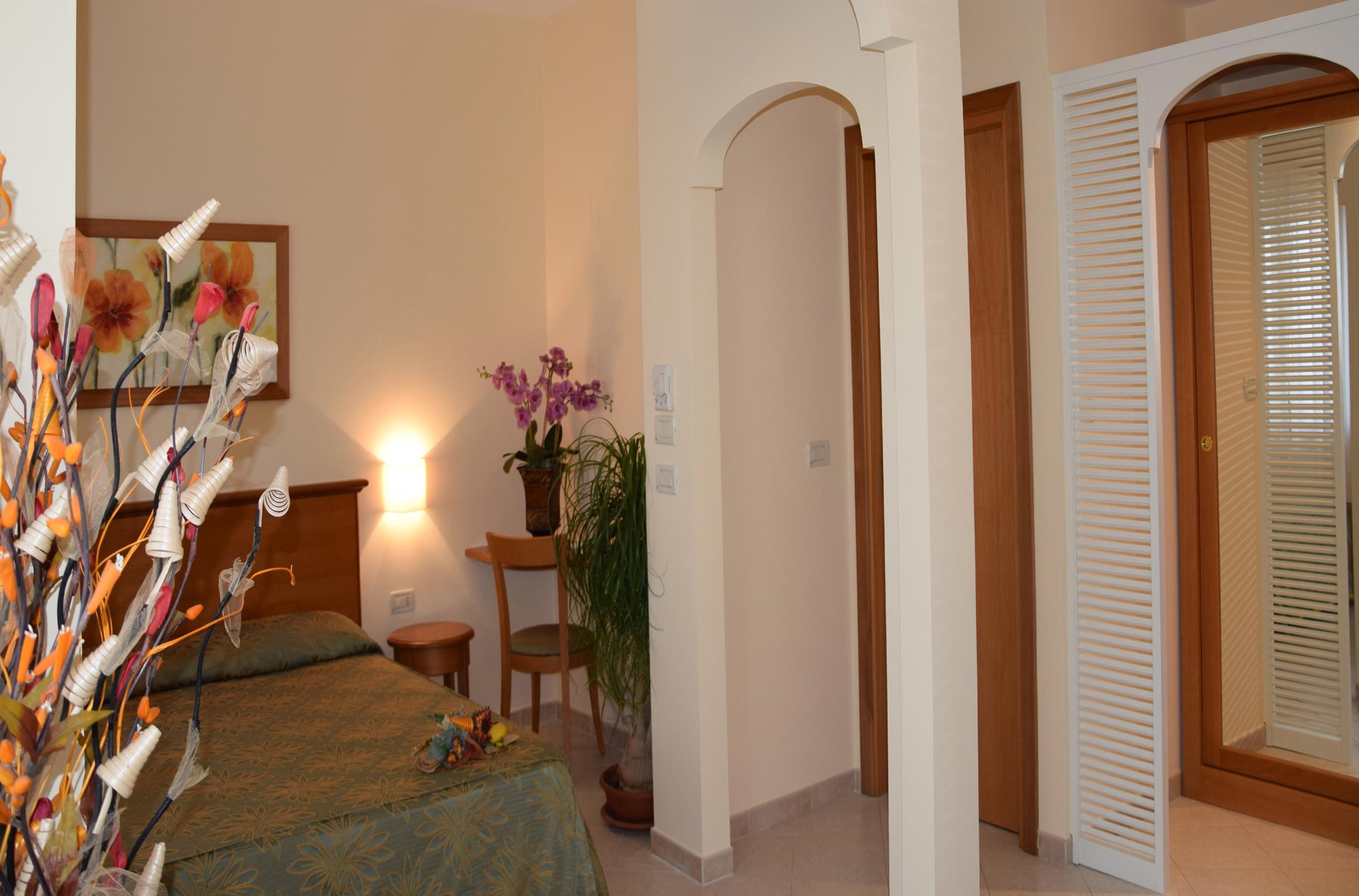 Hotel Tirreno Parghelia Eksteriør bilde