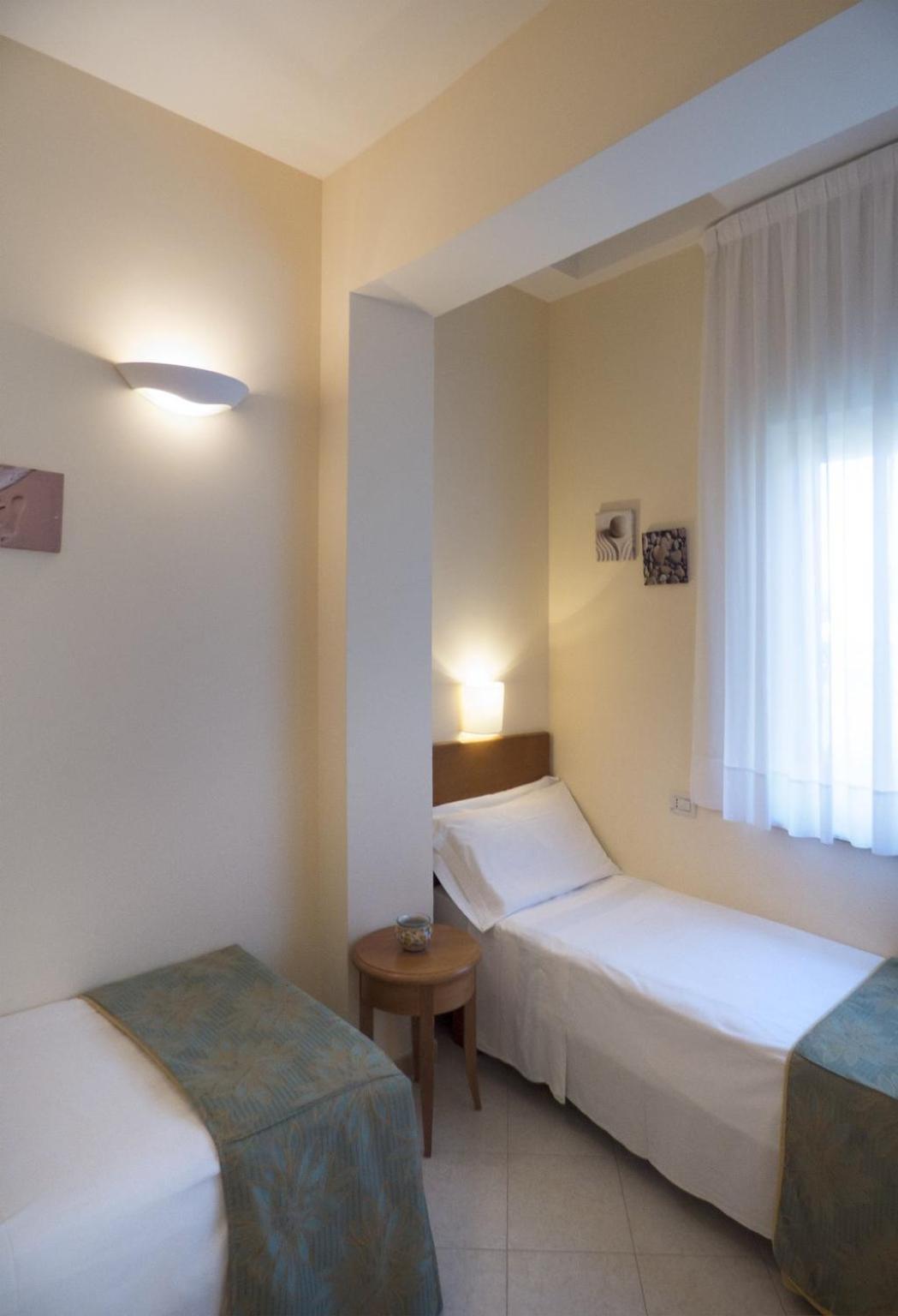 Hotel Tirreno Parghelia Eksteriør bilde